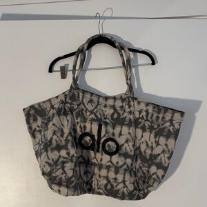 ALO Yoga Tie-Dye Black and Gray Tote Bag